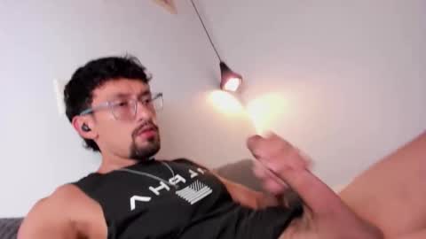 Arley Moren online show from 04/07/26, 03:07