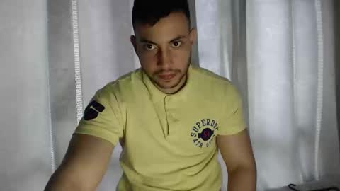 Snapshot of armando_2002 chatting on 09/19/25, 04:40 ARMANDO online show from 09/19/25, 04:40