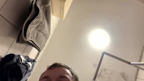 Snapshot of armyskater32 chatting on 09/13/25, 07:57 armyskater32 online show from 09/13/25, 07:57