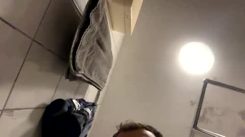 Snapshot of armyskater32 chatting on 09/16/25, 08:43 armyskater32 online show from 09/16/25, 08:43