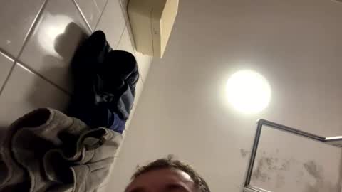 Snapshot of armyskater32 chatting on 10/31/25, 11:50 armyskater32 online show from 10/31/25, 11:50