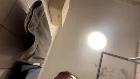 armyskater32 online show from 11/22/25, 08:52