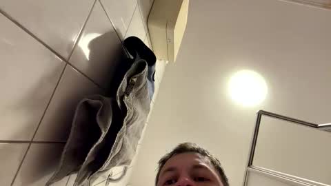 armyskater32 online show from 04/08/26, 09:04