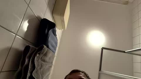 armyskater32 online show from 04/21/26, 05:25