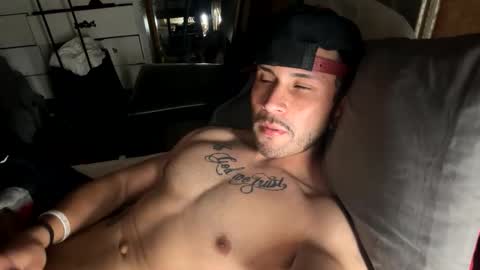 aroddriguezz2020 online show from 11/30/25, 01:48