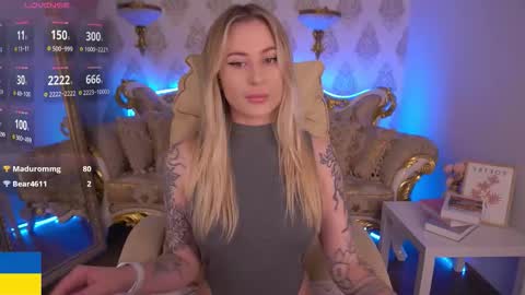 Snapshot of arolinanight chatting on 09/09/25, 10:09 AROLINA online show from 09/09/25, 10:09