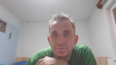 aromannn online show from 12/18/24, 07:41