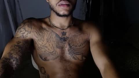 aron_7 online show from 02/18/25, 05:42