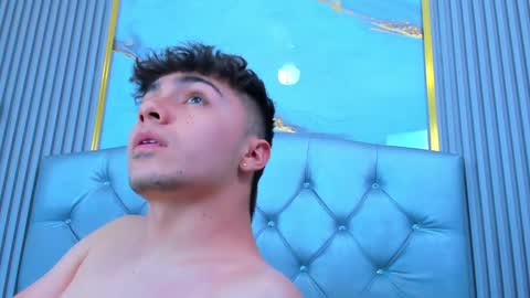 aron__cooper online show from 01/24/25, 03:43