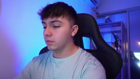 aron__cooper online show from 04/01/26, 01:17