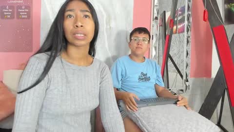 Snapshot of aron_alexa chatting on 02/08/25, 01:22 Alexa Aron online show from 02/08/25, 01:22