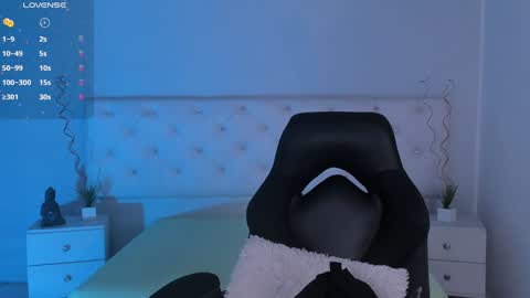 Aron cruz  online show from 01/09/25, 01:45