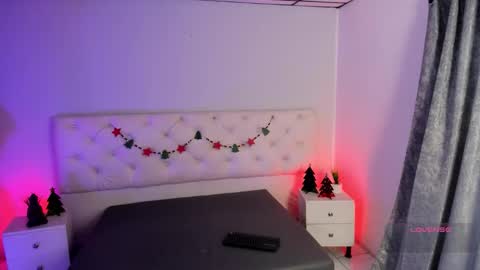 Aron cruz  online show from 12/04/25, 01:31