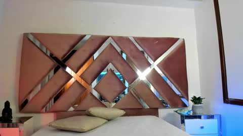 Aron cruz  online show from 02/05/26, 01:05