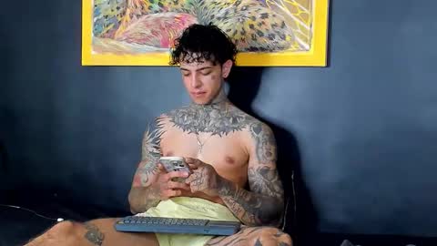 Snapshot of aron_ford chatting on 09/10/25, 11:32 Aron ford online show from 09/10/25, 11:32