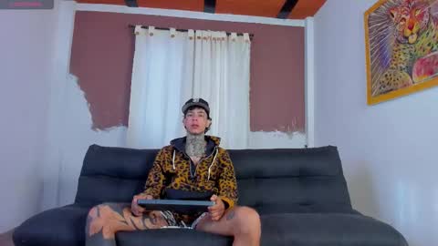 Snapshot of aron_ford chatting on 09/29/25, 12:32 Aron ford online show from 09/29/25, 12:32