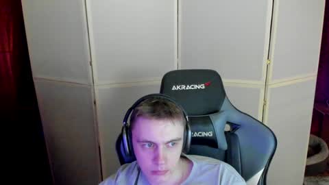 Snapshot of aron_neall chatting on 12/03/24, 06:28 biggest penis online show from 12/03/24, 06:28