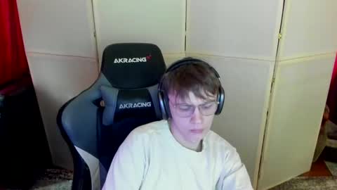 Snapshot of aron_neall chatting on 03/11/25, 10:07 biggest penis online show from 03/11/25, 10:07