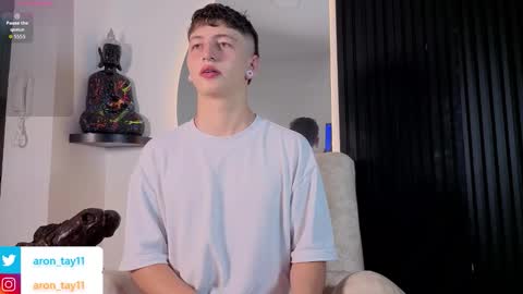 Snapshot of aron_tay chatting on 11/05/25, 03:06 your aron online show from 11/05/25, 03:06