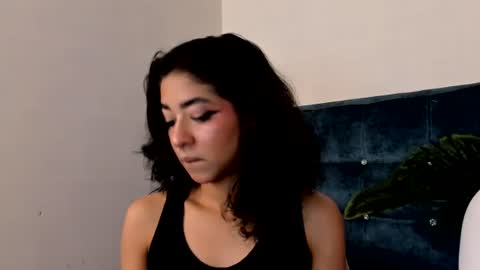 Snapshot of aronandmoli chatting on 06/20/26, 09:12 aronandmoli online show from 06/20/26, 09:12