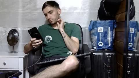 Aron G Franco online show from 11/10/25, 03:27