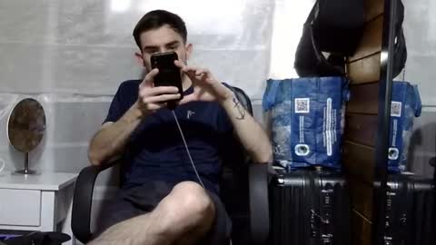 Aron G Franco online show from 11/12/25, 03:56