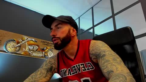 AronGrant online show from 04/23/26, 08:46