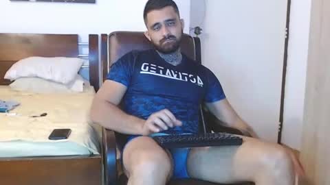 Snapshot of aronmiller404 chatting on 12/11/24, 10:38 aronmiller online show from 12/11/24, 10:38