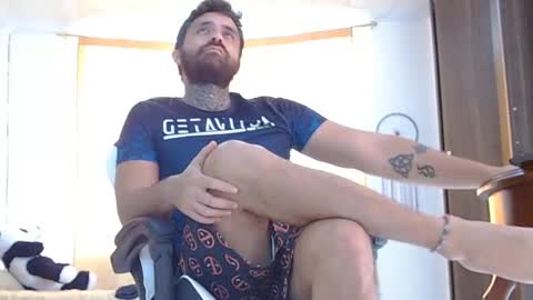 Snapshot of aronmiller404 chatting on 01/28/25, 06:49 aronmiller online show from 01/28/25, 06:49