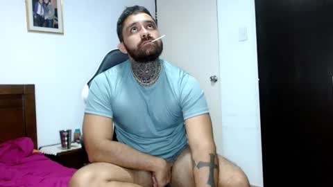 Snapshot of aronmiller404 chatting on 10/08/25, 03:42 aronmiller online show from 10/08/25, 03:42