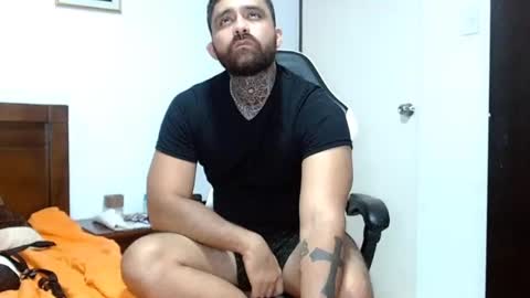 Snapshot of aronmiller404 chatting on 10/10/25, 09:03 aronmiller online show from 10/10/25, 09:03