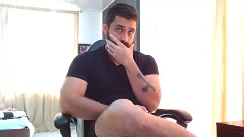 Snapshot of aronmiller404 chatting on 10/26/25, 12:55 aronmiller online show from 10/26/25, 12:55