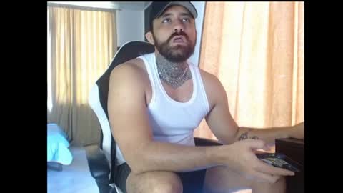 Snapshot of aronmiller404 chatting on 11/09/25, 02:59 aronmiller online show from 11/09/25, 02:59