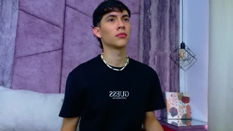 Arontawers online show from 04/20/26, 07:26