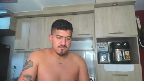 Snapshot of aronwilliams69 chatting on 02/19/25, 08:55 ARON Independent model online show from 02/19/25, 08:55