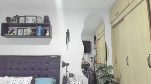 Snapshot of aronwilliams69 chatting on 09/16/25, 01:50 ARON Independent model online show from 09/16/25, 01:50