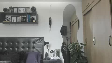 Snapshot of aronwilliams69 chatting on 10/07/25, 04:48 ARON Independent model online show from 10/07/25, 04:48