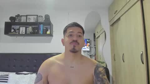 Snapshot of aronwilliams69 chatting on 11/01/25, 02:13 ARON Independent model online show from 11/01/25, 02:13