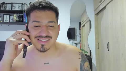 Snapshot of aronwilliams69 chatting on 12/04/25, 02:32 ARON Independent model online show from 12/04/25, 02:32