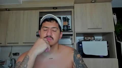 Snapshot of aronwilliams69 chatting on 02/25/26, 08:02 ARON Independent model online show from 02/25/26, 08:02