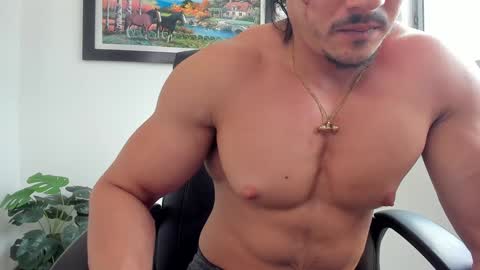Snapshot of aroon_connor chatting on 01/27/25, 08:49   online show from 01/27/25, 08:49