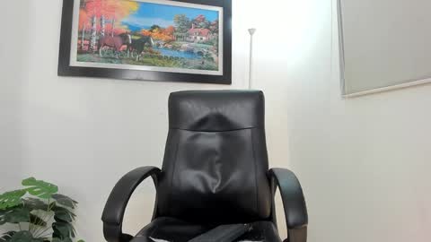Snapshot of aroon_connor chatting on 02/05/25, 12:53   online show from 02/05/25, 12:53
