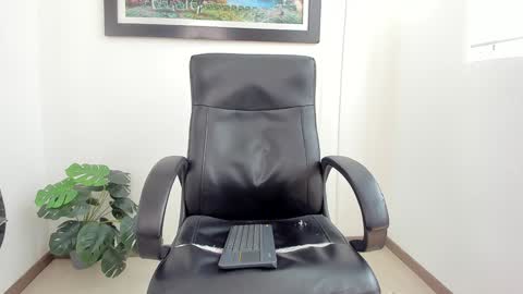 Snapshot of aroon_connor chatting on 02/07/25, 07:49   online show from 02/07/25, 07:49