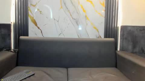 Aroon   online show from 11/19/25, 12:05