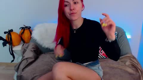 arri_ella online show from 10/27/25, 01:09