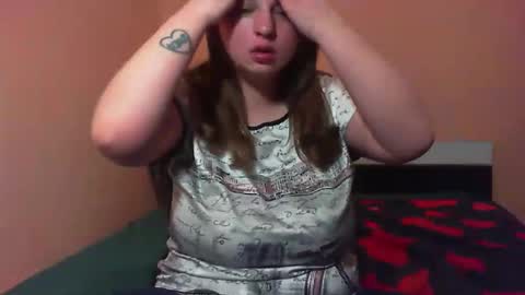 Snapshot of arriana98 chatting on 02/18/25, 01:43 Arriana online show from 02/18/25, 01:43