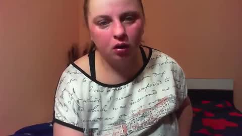 Snapshot of arriana98 chatting on 02/23/25, 03:24 Arriana online show from 02/23/25, 03:24