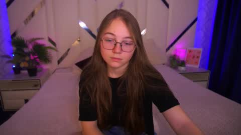 arrinawair online show from 11/03/25, 08:48