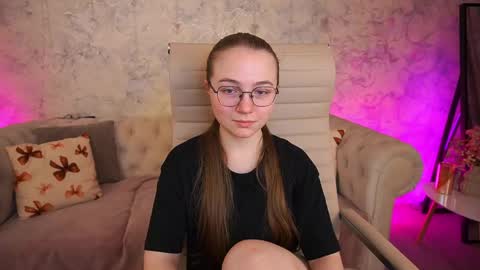 arrinawair online show from 04/21/26, 06:41