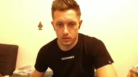 Snapshot of arromwilliam90 chatting on 01/17/25, 05:53 arromwilliam90 online show from 01/17/25, 05:53